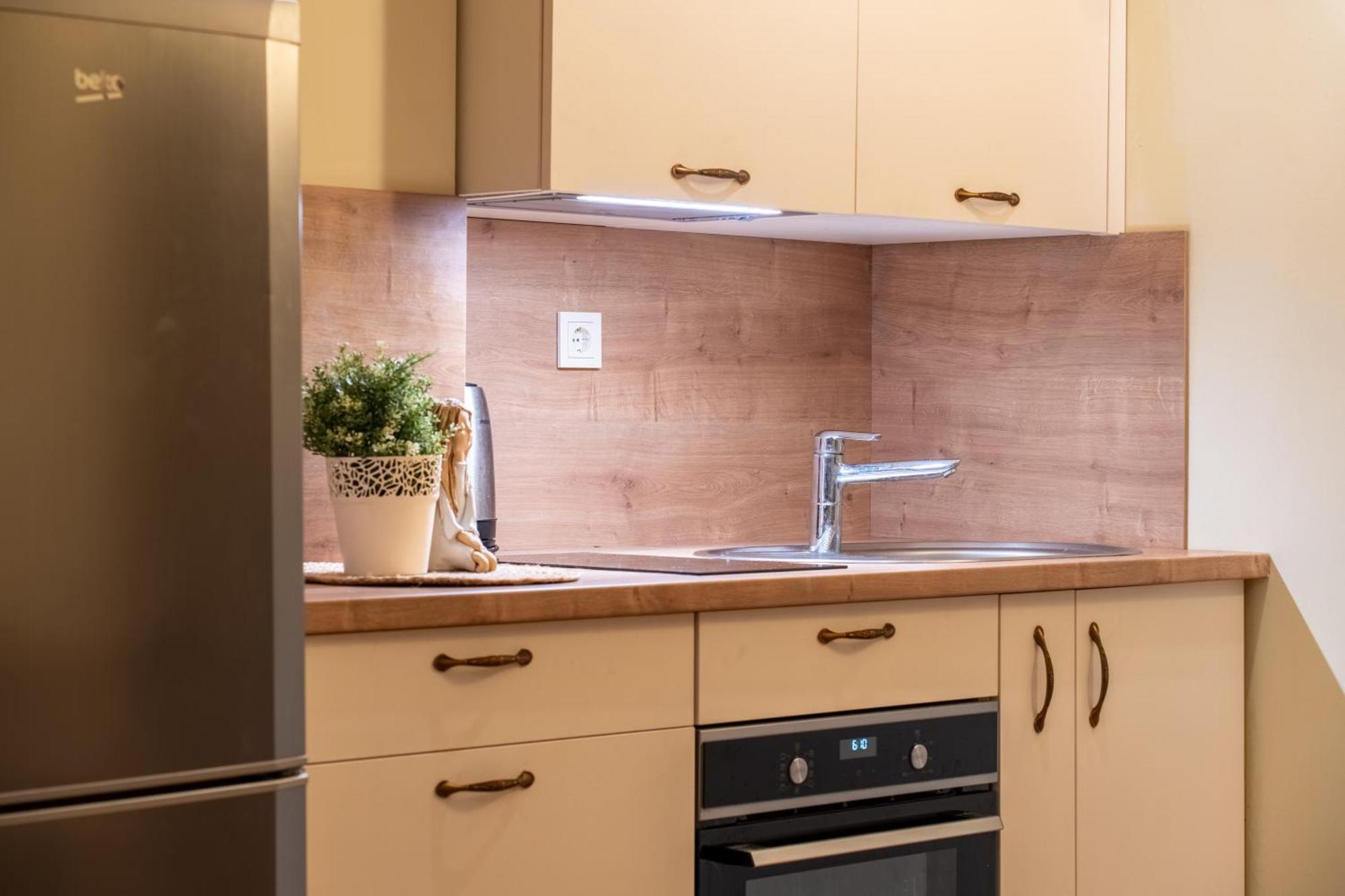 וילנה Cozy Suite With Inner Yard מראה חיצוני תמונה
